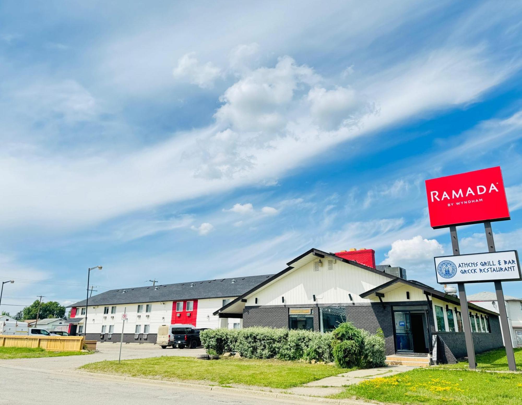 Ramada By Wyndham Dawson Creek Ξενοδοχείο Εξωτερικό φωτογραφία
