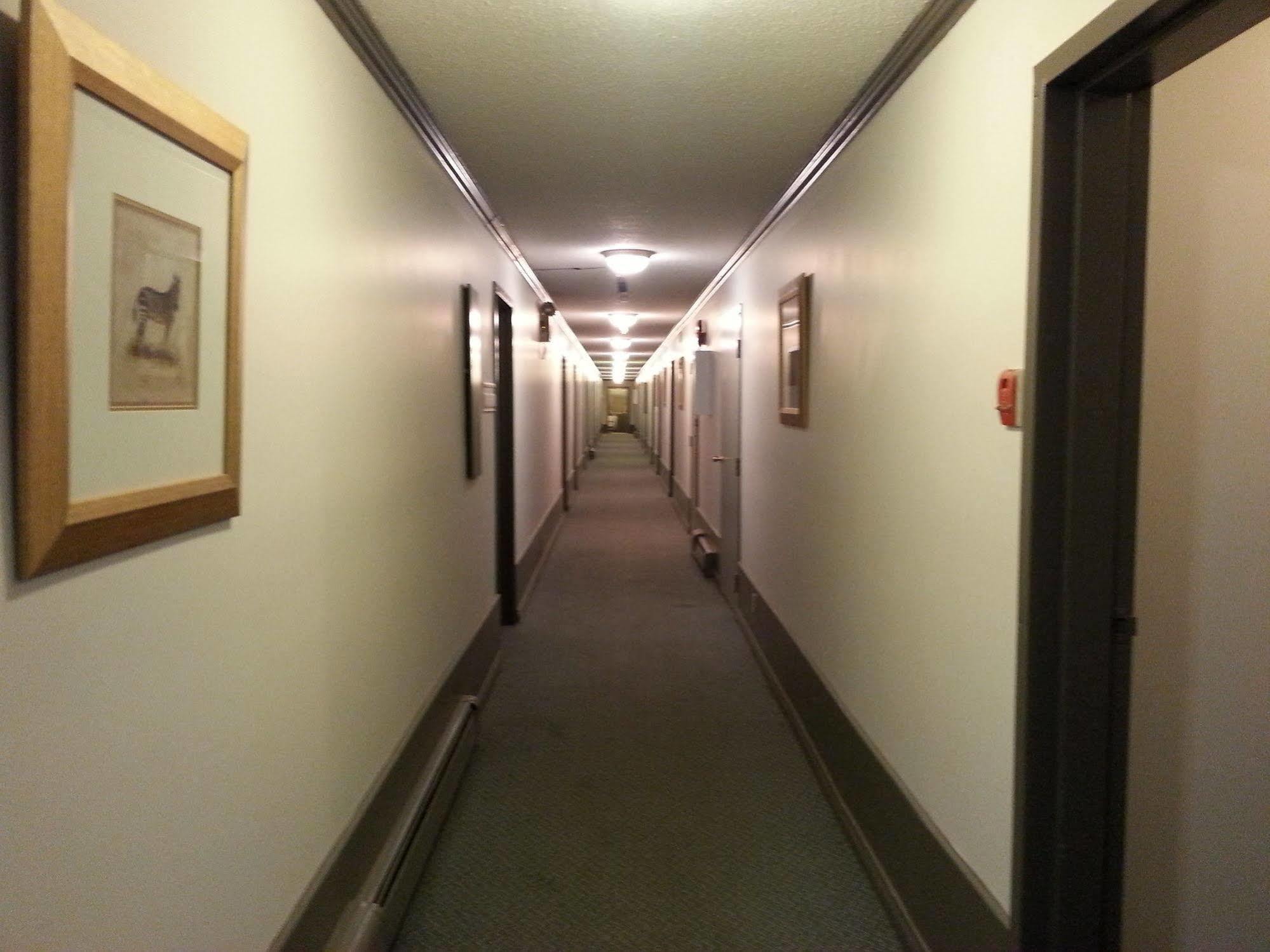 Ramada By Wyndham Dawson Creek Ξενοδοχείο Εξωτερικό φωτογραφία
